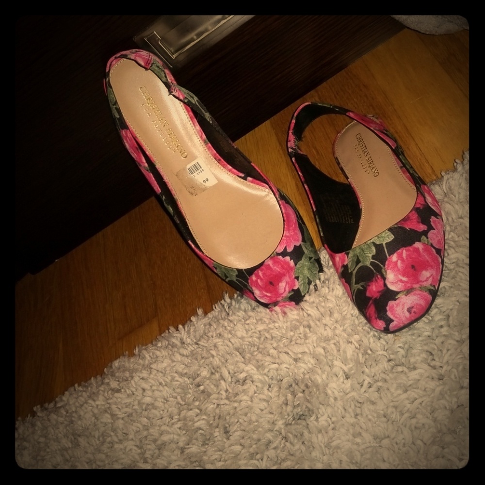 Adorable floral shoes
